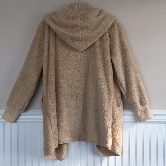 Last 1! Faux Fur Fuzzy Hooded Cardigan - Picture 7 of 8